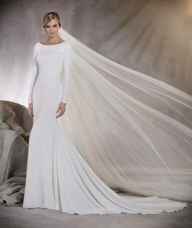 Mariage en hiver : Robe de mariée Alana par Pronovias