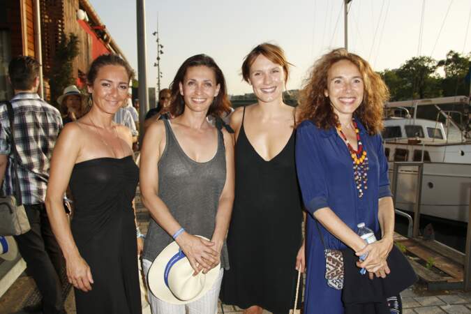 Emmanuelle Boidron, Adeline Blondieau, Ana Girardot et sa maman Isabel Otéro.