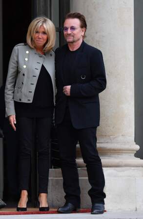Brigitte Macron en veste rock et slim moulant pour rencontrer Bono