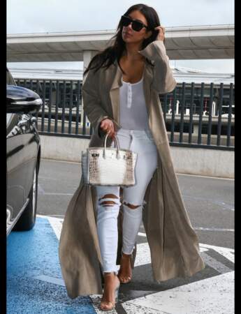 Kim Kardashian et son jean blanc