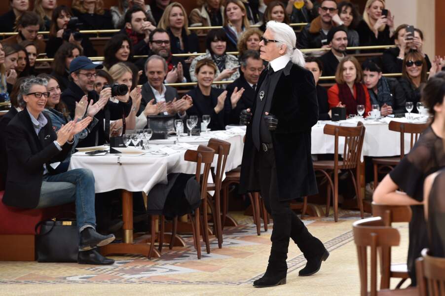 Karl Lagerfeld sur le défilé Chanel en mars 2015.