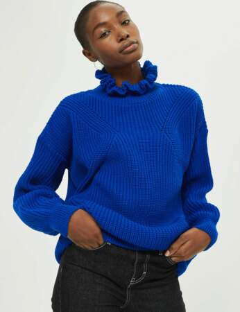 Col montant : le pull fantaisie