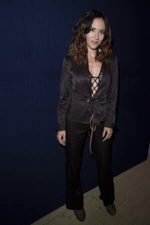 Fabienne Carat sexy en top lacé et décolleté noir à la soirée de lancement de Loox, Cannes, le 29 mai 2019