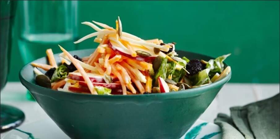 Salade de carottes et céleri aux fruits secs : 190 Kcal