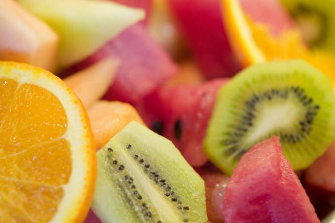 Manger des fruits à distance des repas