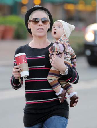Pink et sa fille Willow à Los Angeles en 2011