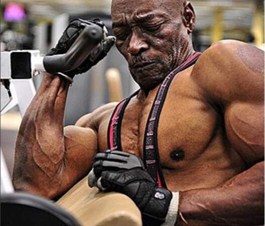 À tout juste 72 ans, l'Américain se dit totalement accro à la gym