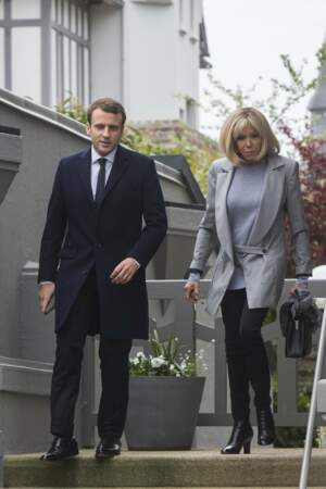 Emmanuel Macron et Brigitte Macron votent au Touquet 