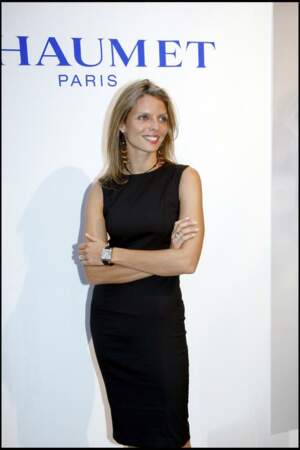 2007, chez Chaumet Sylvie Tellier laisse parler la femme d'affaire avec ce look stricte mais chic