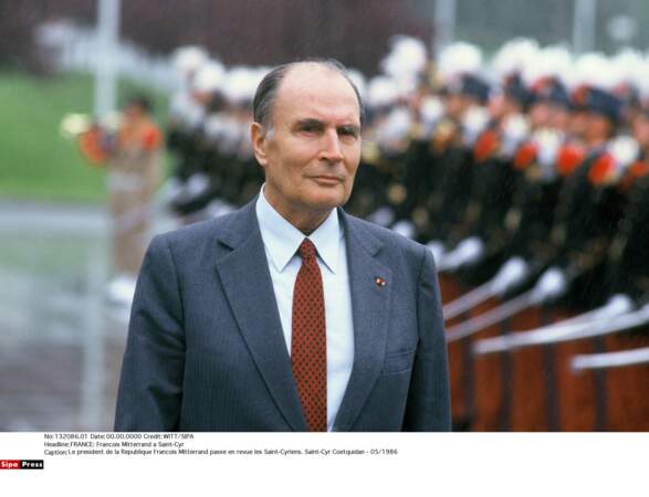 François Mitterrand a partagé sa vie entre ses deux familles, celle avec Danielle et celle avec Anne.