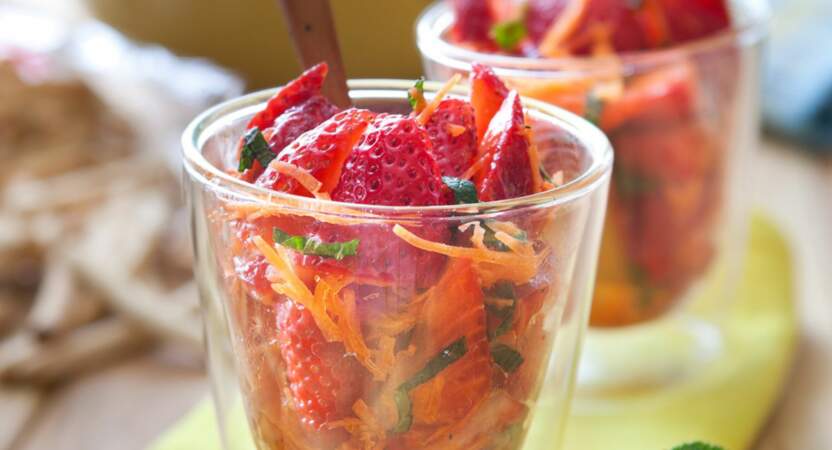 Verrines carottes-fraises à la verveine