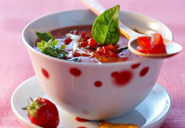 Soupe aux tomates et fraises