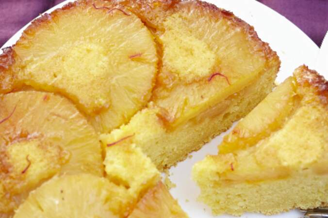 Gâteau à l’ananas frais caramel et safran