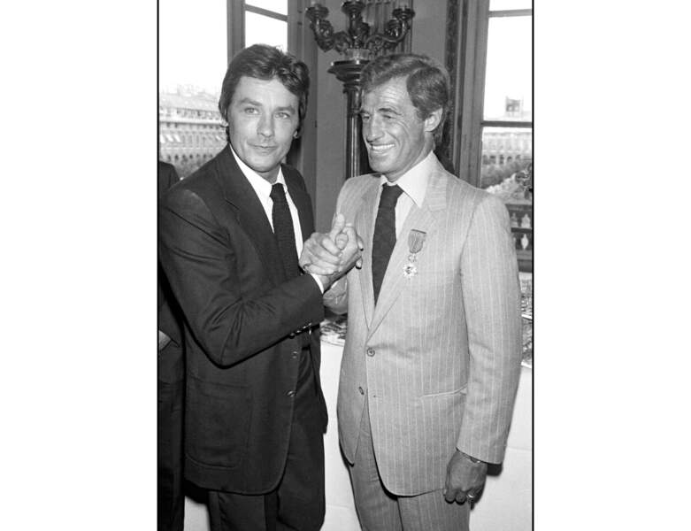 En 1980, il pose avec l'acteur Jean-Paul Belmondo