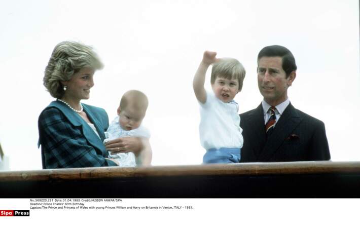 Le prince William, 1985, le prince Harry, la princesse Diana et le prince Charles