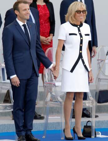 Brigitte Macron : tailleur bicolore