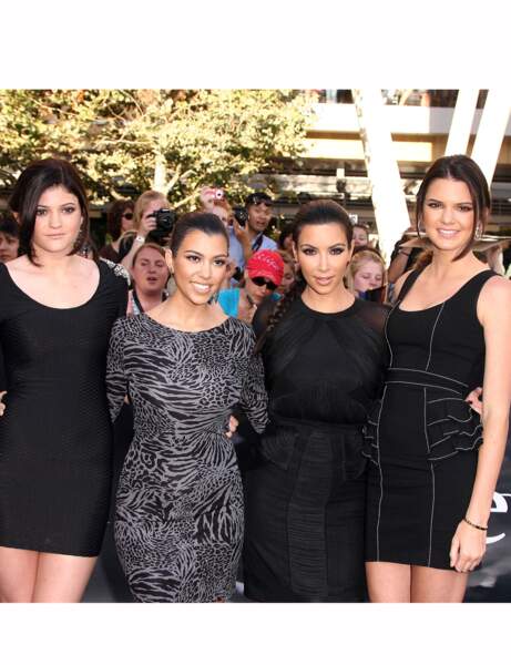 Kylie Jenner, Kourtney Kardashian, Kim Kardashian et Kendall Jenner en 2010