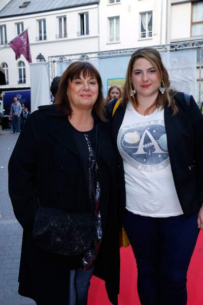 Michèle Bernier et sa fille Charlotte Gaccio au spectacle "Les Franglaises" en 2015.