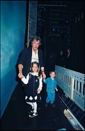 Alain Delon avec ses enfants Alain-Fabien et Anouchka en 1996