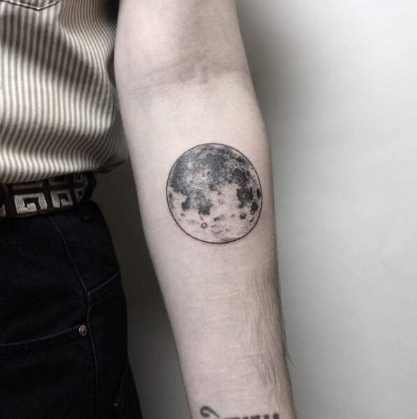 Le tatouage lune