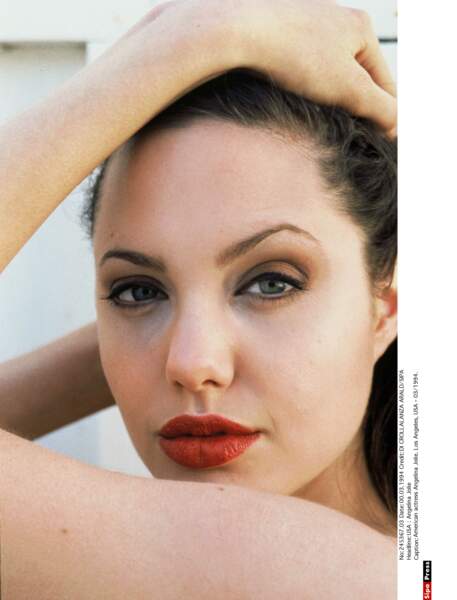 Angelina Jolie : 1994