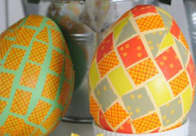 Des oeufs en masking tape pour Pâques