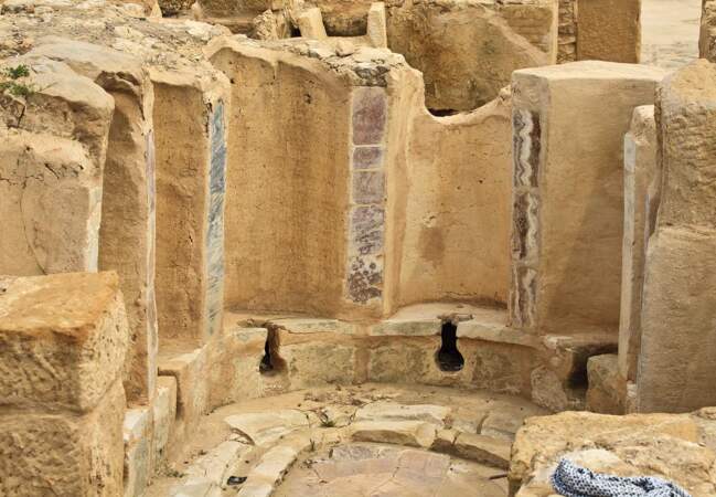 Toilettes de la cité antique de Carthage, Tunisie