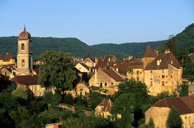 Arbois, capitale des vins du Jura et notamment de son fameux élixir jaune