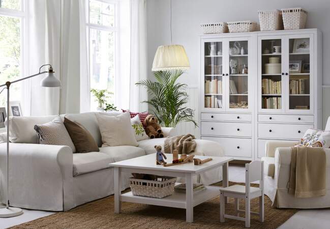 Canapés Ikea : le modèle blanc avec méridienne