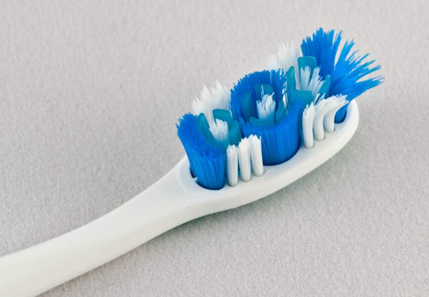 Erreur n°19 : ne pas changer assez souvent sa brosse à dents
