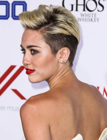 Le court rock de Miley Cyrus 