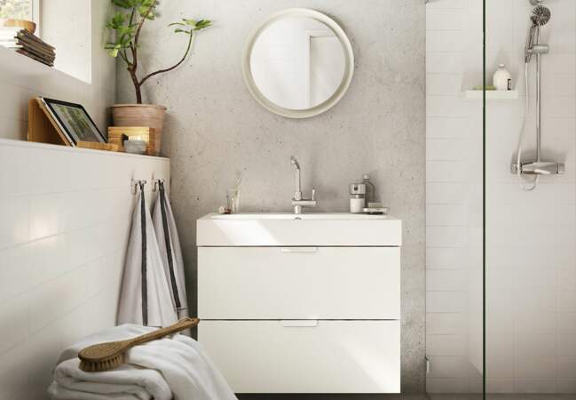 Tout pour une salle de bains Ikea : le meuble tout blanc