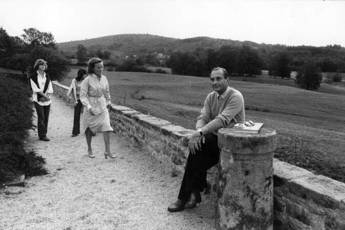 Laurence et Claude Chirac (au fond) sont les deux filles de Jacques et Bernadette Chirac...