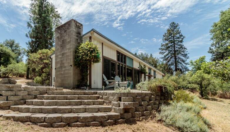 Mountain House à Oakhurst, Californie