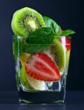 Eau aromatisée fraise kiwi basilic
