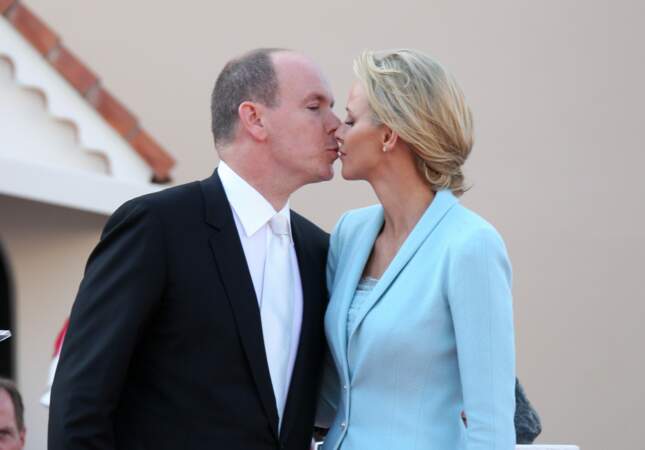 Le prince Albert II de Monaco et Charlène Wittstock lors de leur mariage civil en 2011.
