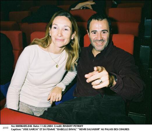 José Garcia et sa femme Isabelle Doval au concert d'Henri Salvador, le 11 février 2004, au Palais des Congrès.