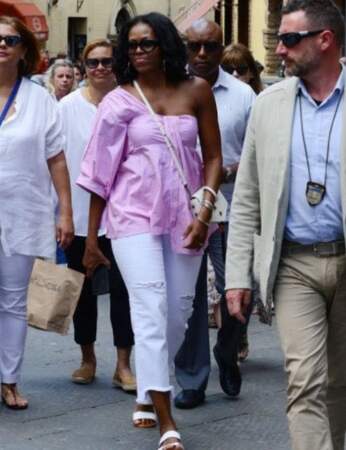 Michelle Obama se lâche en jean troué et top sexy 