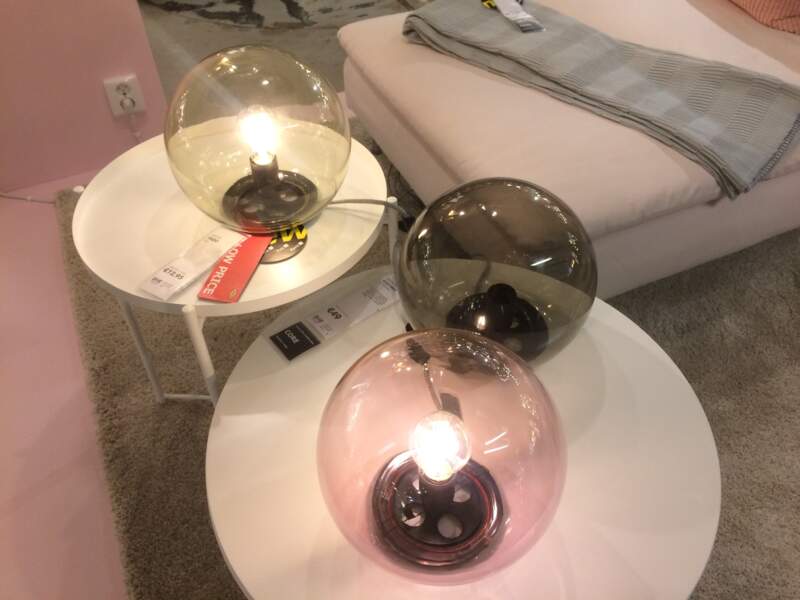 Lampes boules Ikea