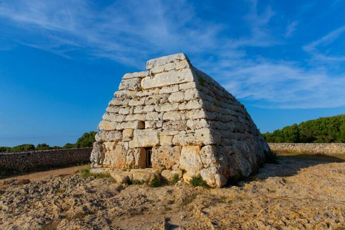  Ciutadella Naveta des Tudons tombeaux megalithiques