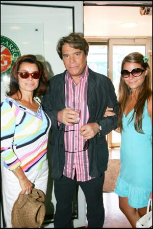 Bernard Tapie, sa femme Dominique Tapie et leur fille Sophie à Roland Garros en mai 2006.