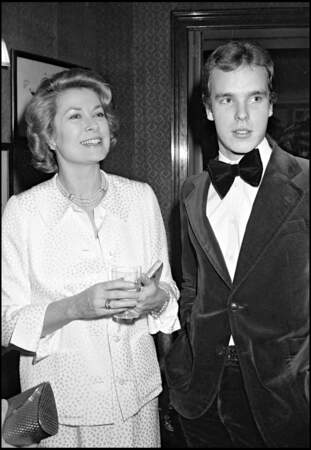 Le prince Albert de Monaco et sa mère la princesse Grace en 1978 chez Maxim's