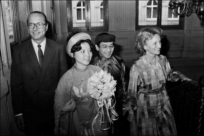 Jacques Chirac et sa femme Bernadette assistent au mariage d'Anh Dao Duong...