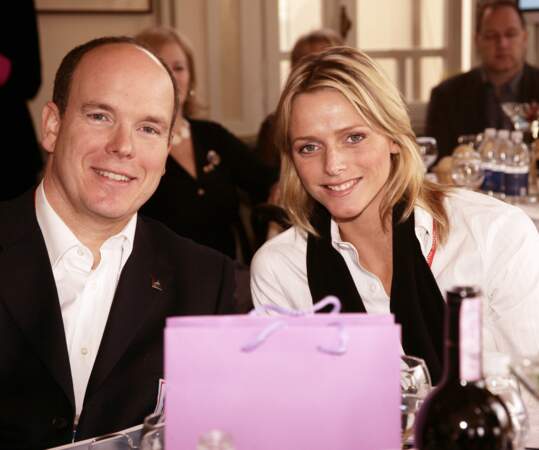 Le prince Albert II de Monaco et Charlène Wittstock le 11 février 2006.