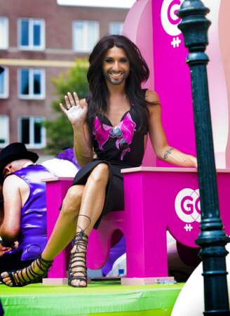 Conchita Wurst participe à la Gay Pride à Amsterdam, le 2 août 2014.