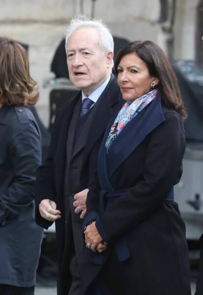 ... Jean Tiberi, ancien maire de Paris, et Anne Hidalgo, maire actuelle de Paris, ont fait le déplacement...