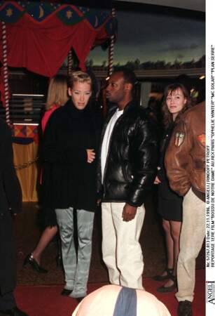 Lors d'une soirée entre amis, Ophélie Winter fait la connaissance de MC Solaar. Ils entament une idylle en 1995. 