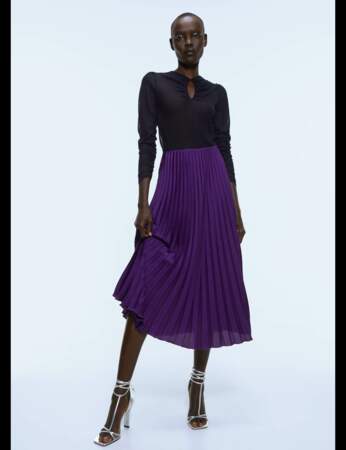 Tendance violet : jupe plissée
