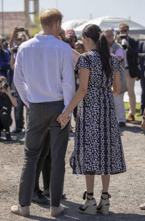 Meghan Markle fait sensation en Afrique du Sud au bras du prince Harry