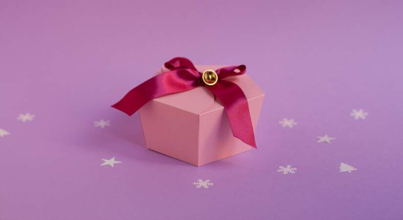 Emballage cadeau : la boîte rose